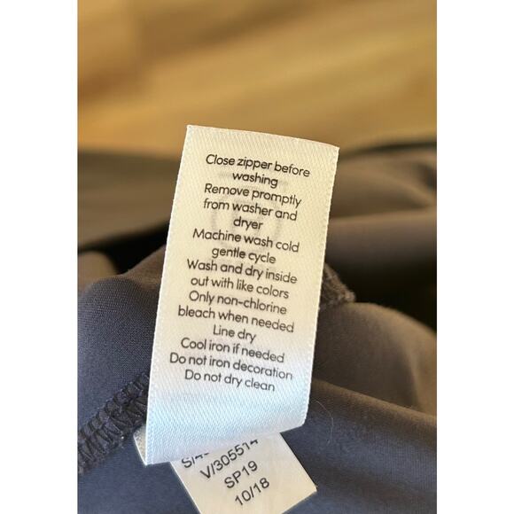 Athleta Sutton Cargo Jogger Pant Women’s Size 14P Gray EUC Featherweight Stretch - Picture 8 of 9